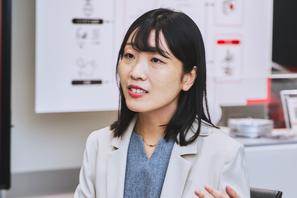 2017 日経デザイン NIKKEI DESIGN 美品 藤原 奈緒 – 日本デザインセンター