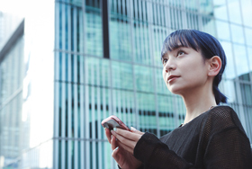 英語のリスニング力を日経のニュースで鍛える